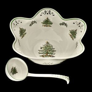 Spode NIB Christmas Tree 14” Scalloped Punch Serving Set Bowl w/ Ladle 660468